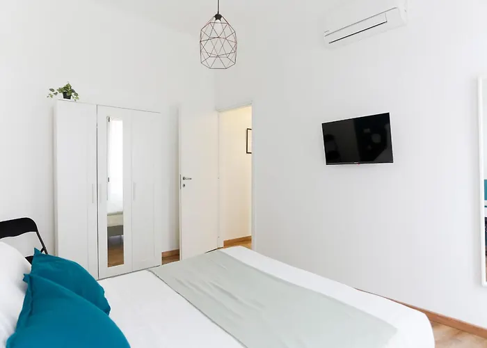 The Best Rent - Cozy Two-Bedroom Apartment Near Colonne S Lorenzo